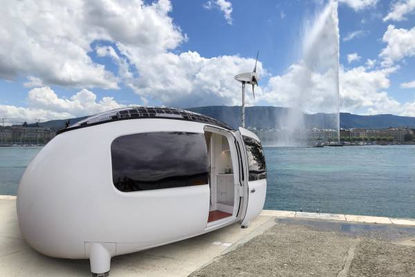 Lake in Geneva, accommodation for tourists